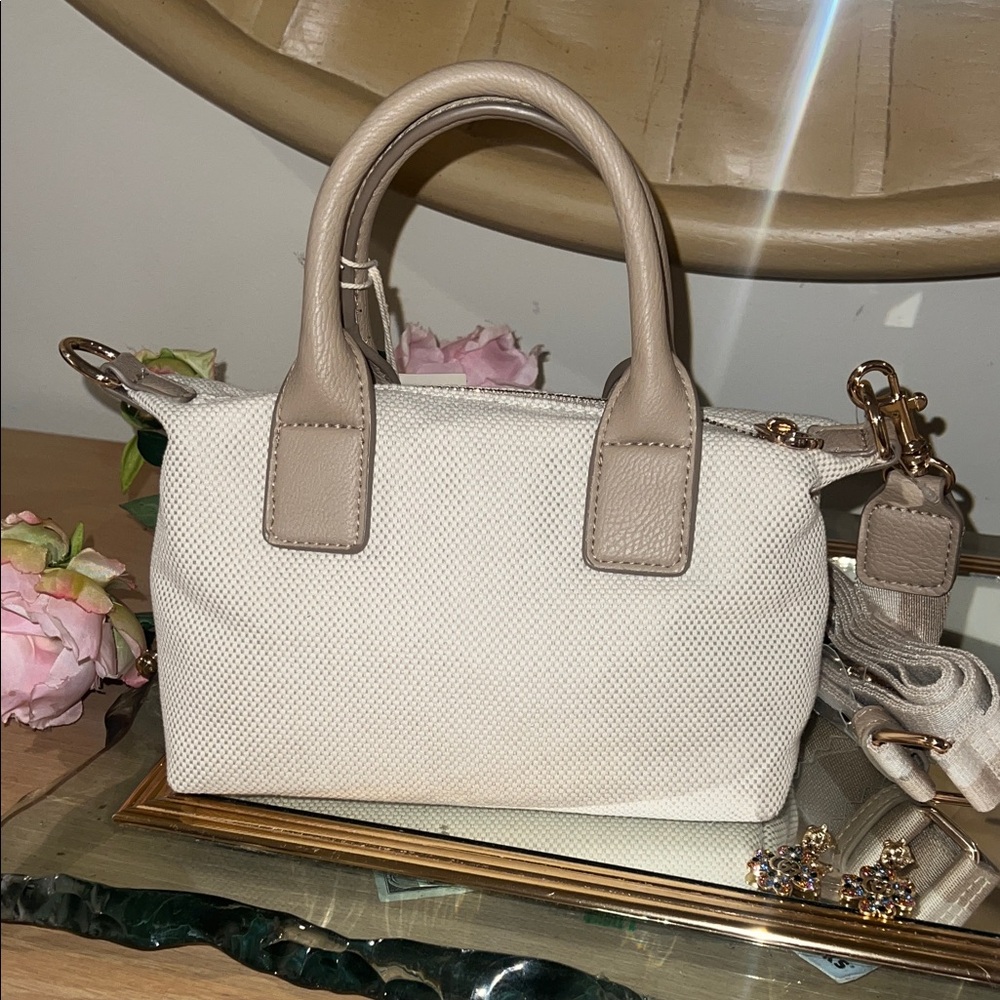 Universal Thread Handbag💄💋 - Picture 2 of 8